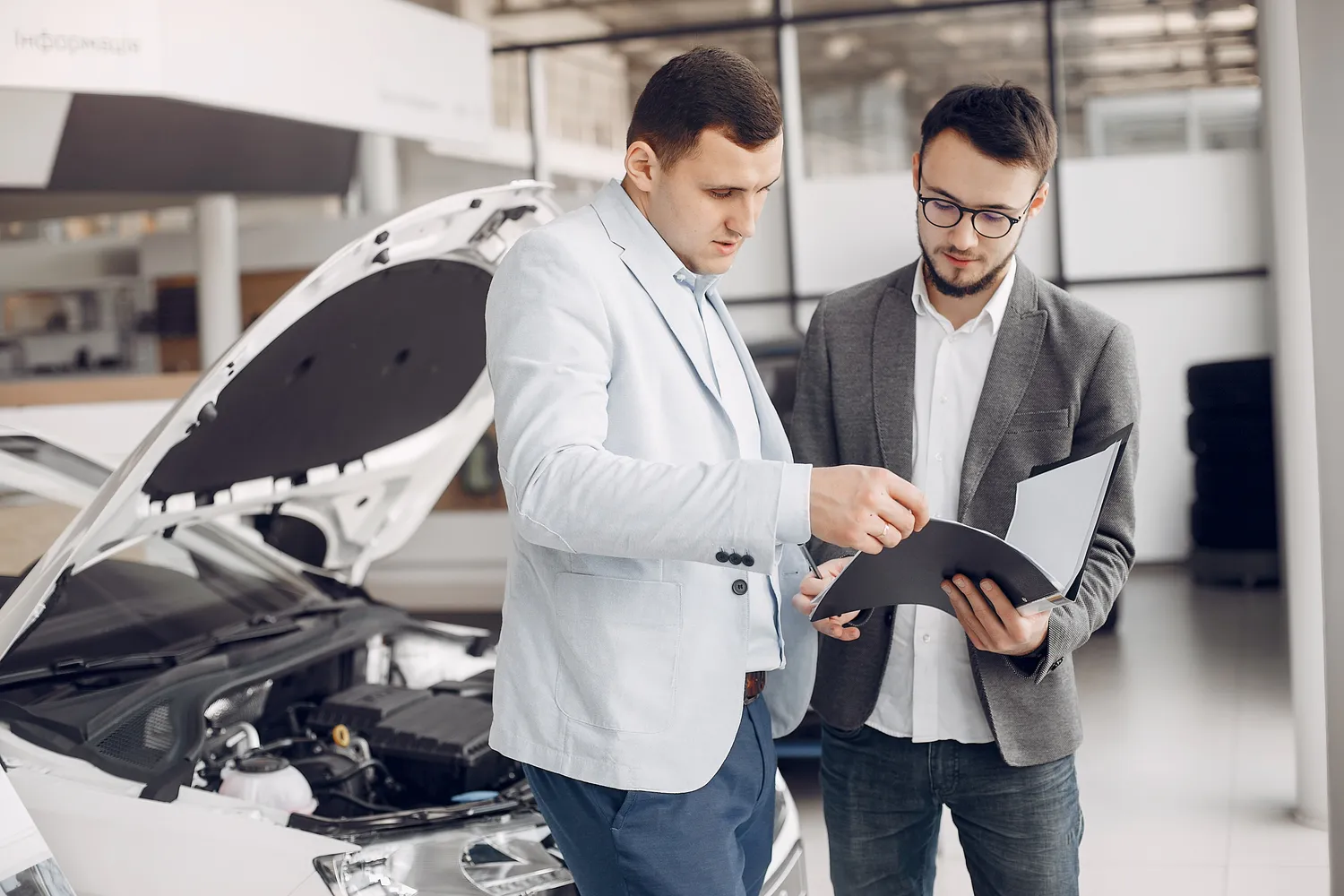 Daoud - KFZ-Sachverständigenbüro - Autosalon für schöne, elegante Männer